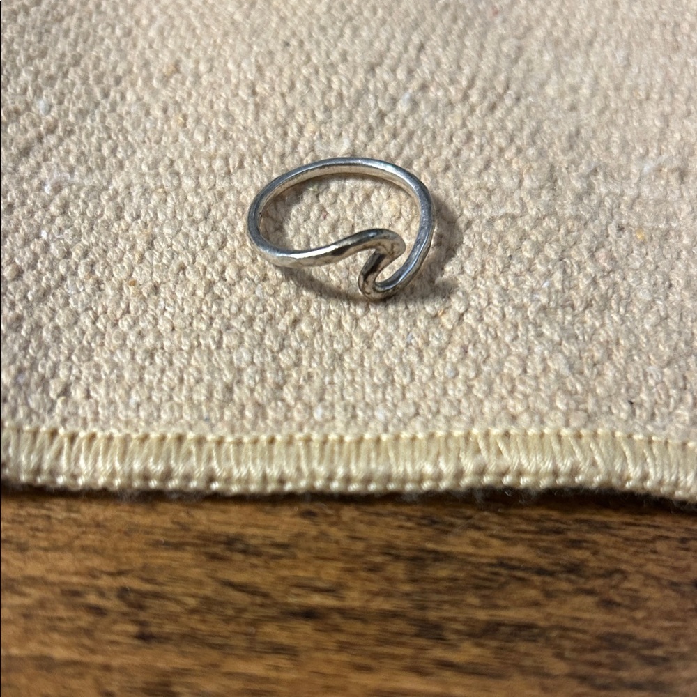 Elegant Silver Wave Ring